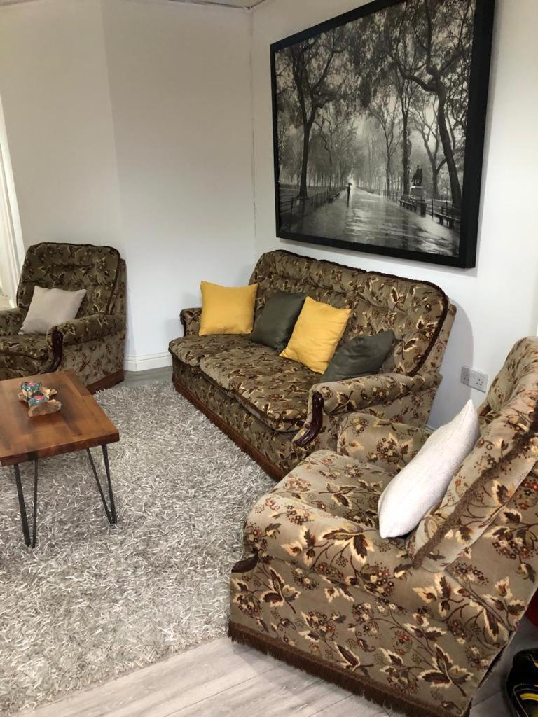 Alpha House Bed & Breakfast ลอนดอน ภายนอก รูปภาพ