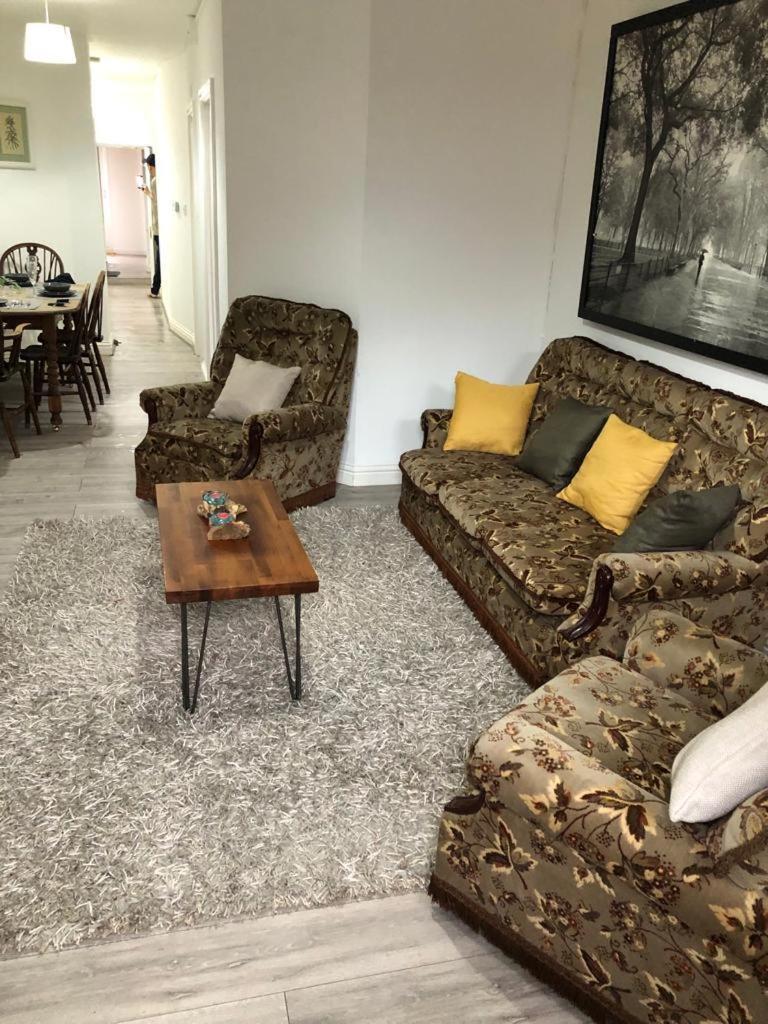 Alpha House Bed & Breakfast ลอนดอน ภายนอก รูปภาพ